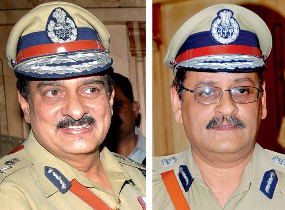 Dgp, umesh kumar, dinesh reddy, home ministry, central home ministery, new dgp umesh kumar, appsc, upsc, suspention revoke, suspend, senior ips, seniority
